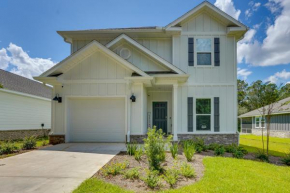 Spacious Freeport Home with Deck and 2 Living Areas!